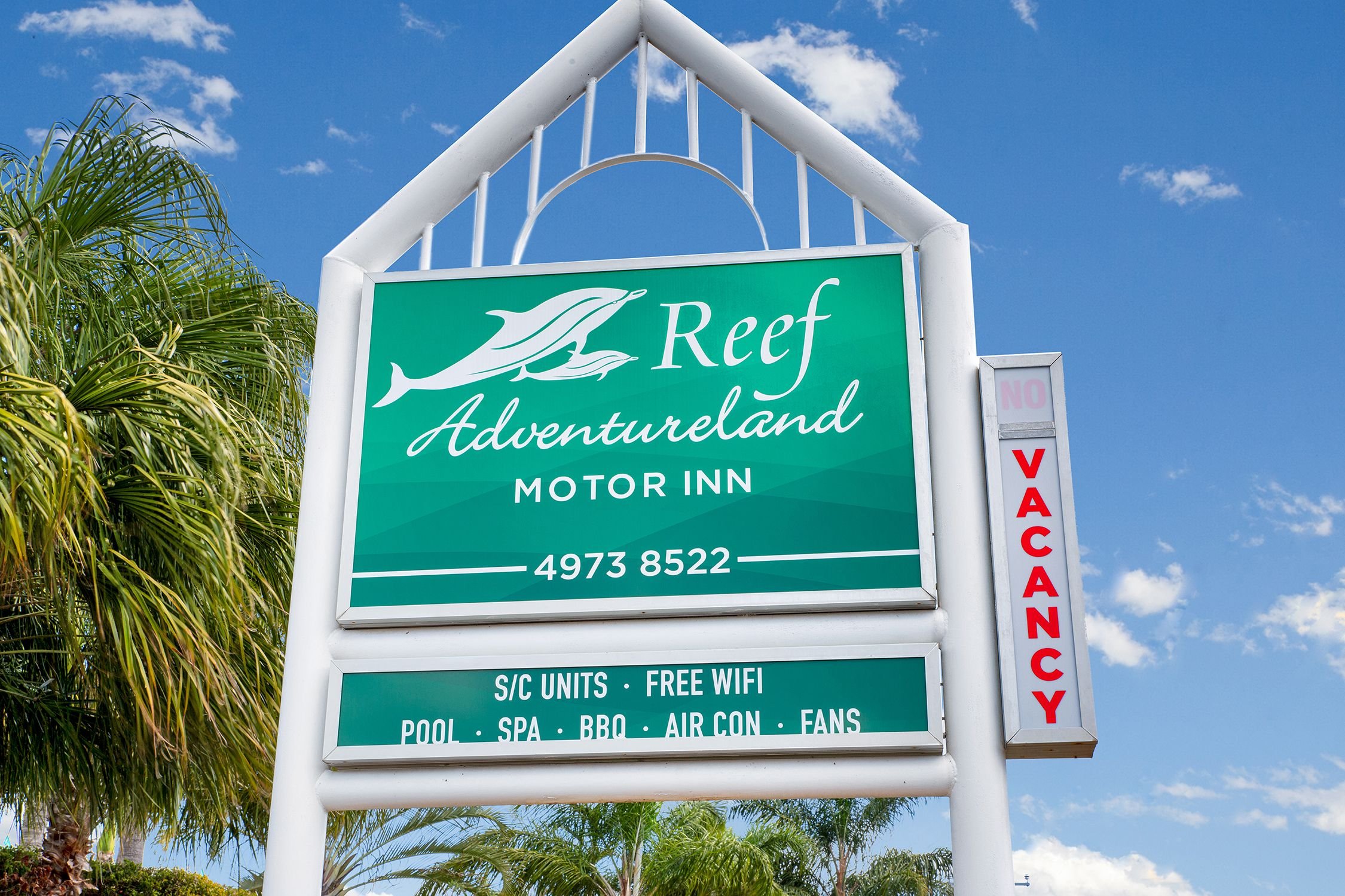 Reef Adventureland Motel photo 7