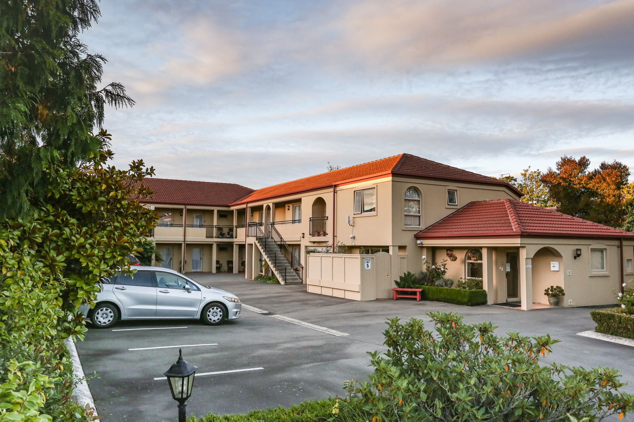 Lorenzo Motor Lodge by null