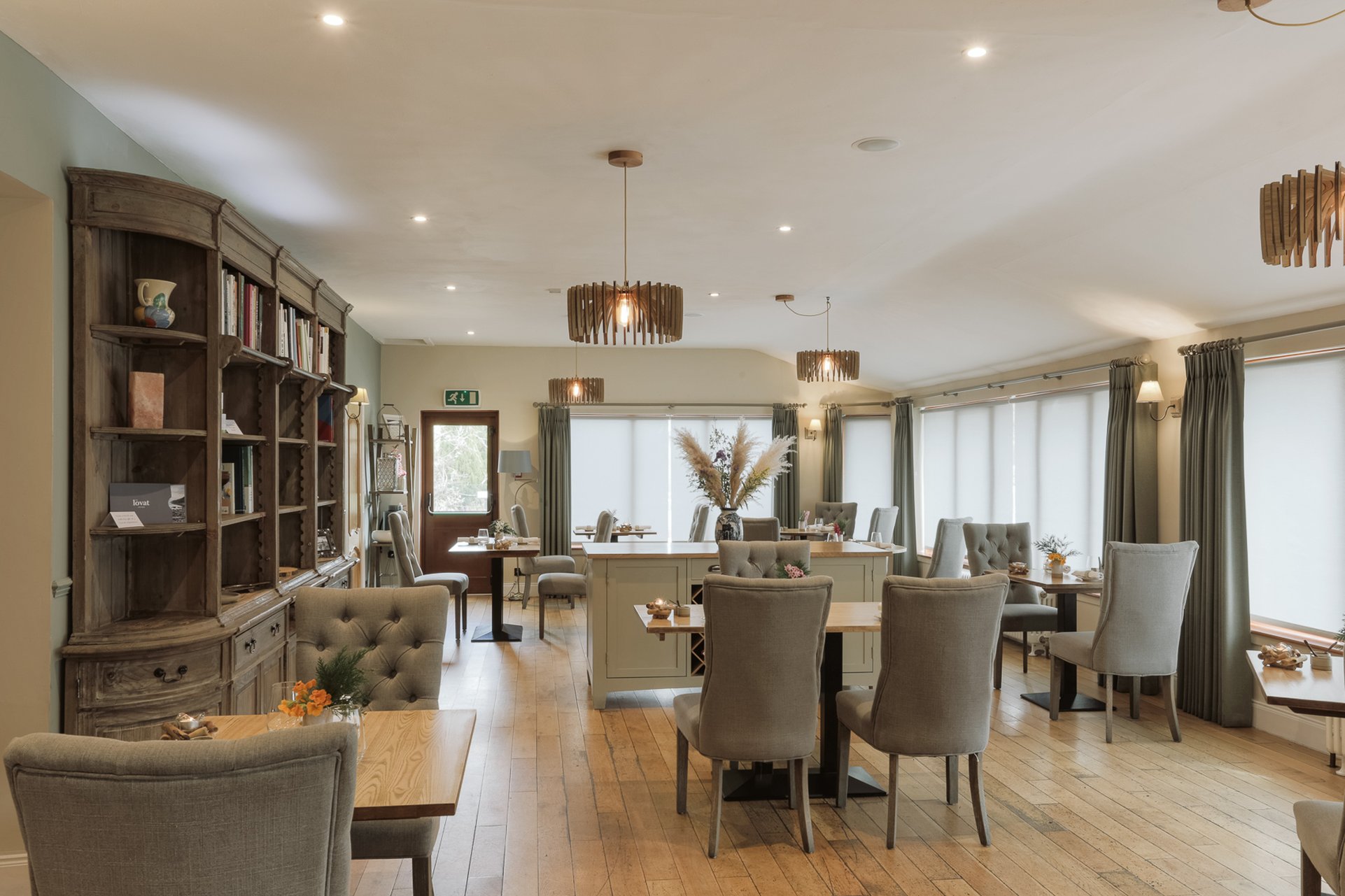 The Lovat Hotel & Restaurant by null