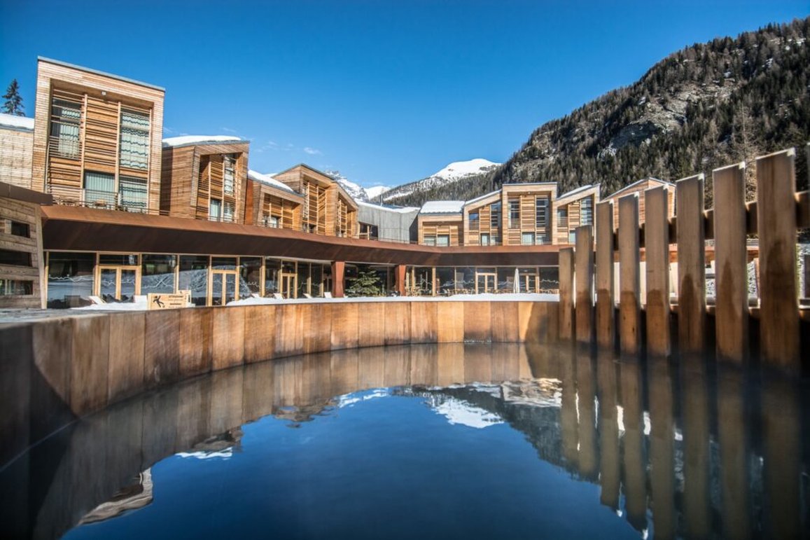 Aethos Monterosa by null