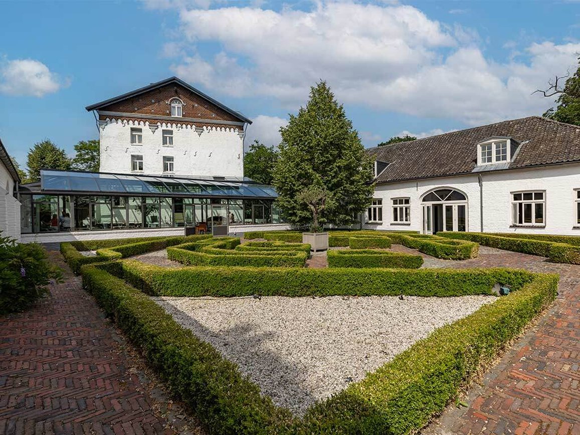 Fletcher Hotel Château De Raay by null