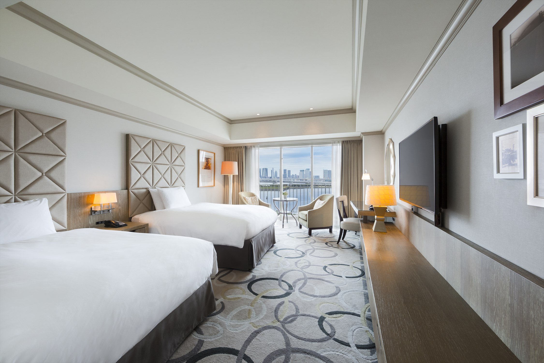 Hilton Tokyo Odaiba photo 2