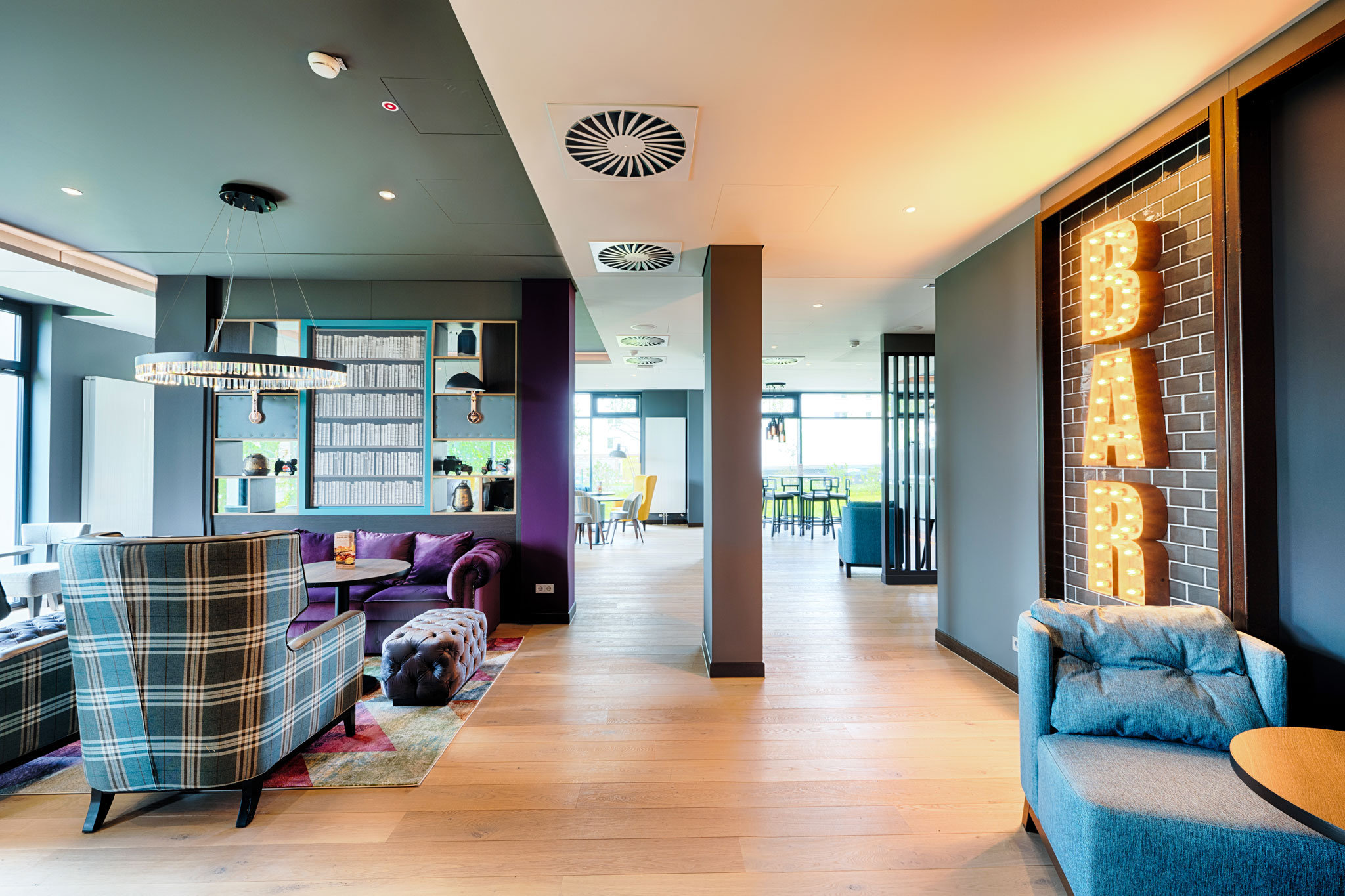 MEININGER Hotel Berlin Airport photo 4