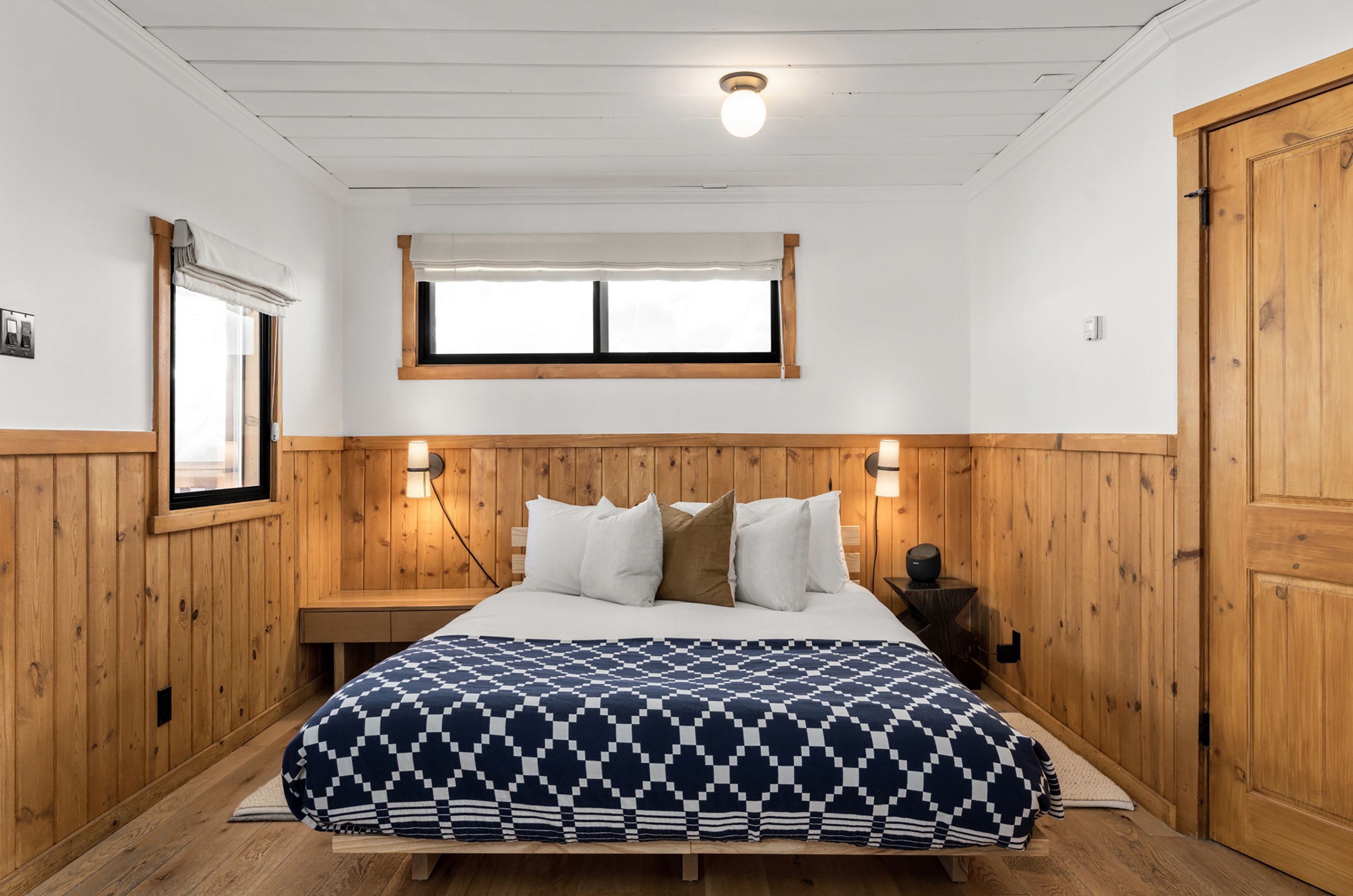 Desolation Hotel Hope Valley by null