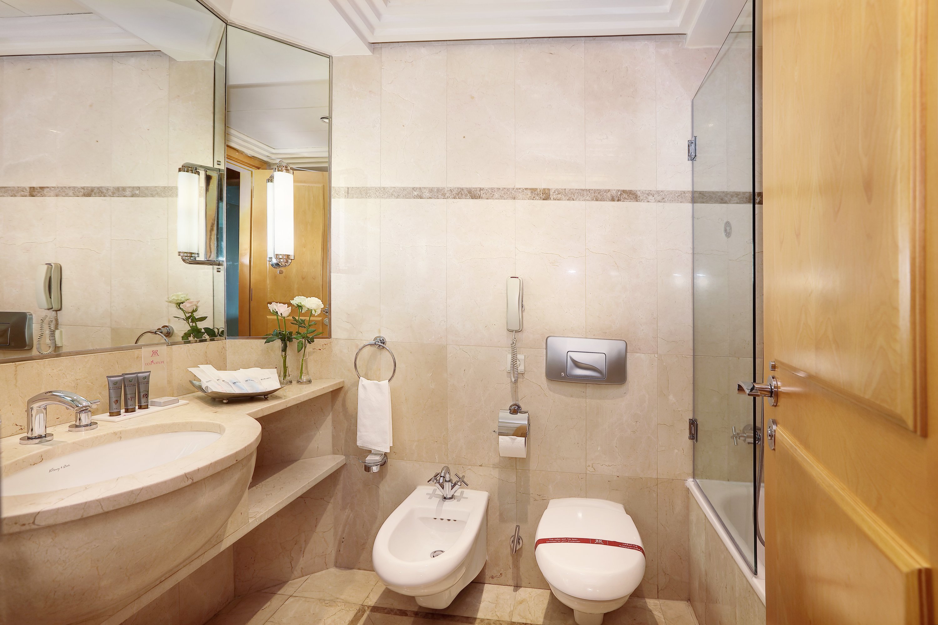 Le Royal Hotel Beirut by null