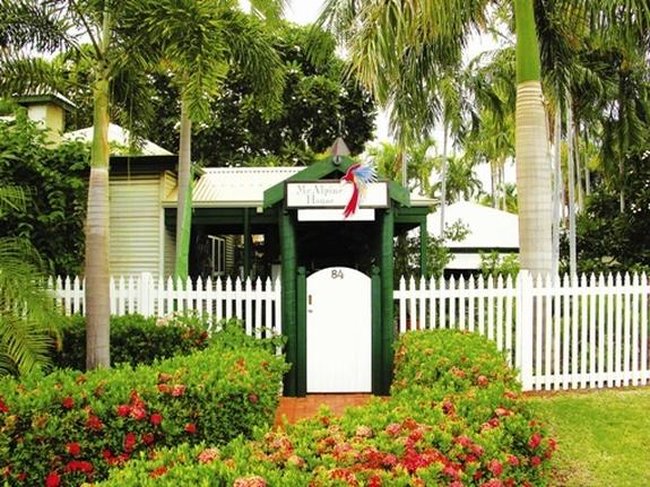 Pinctada McAlpine House by null