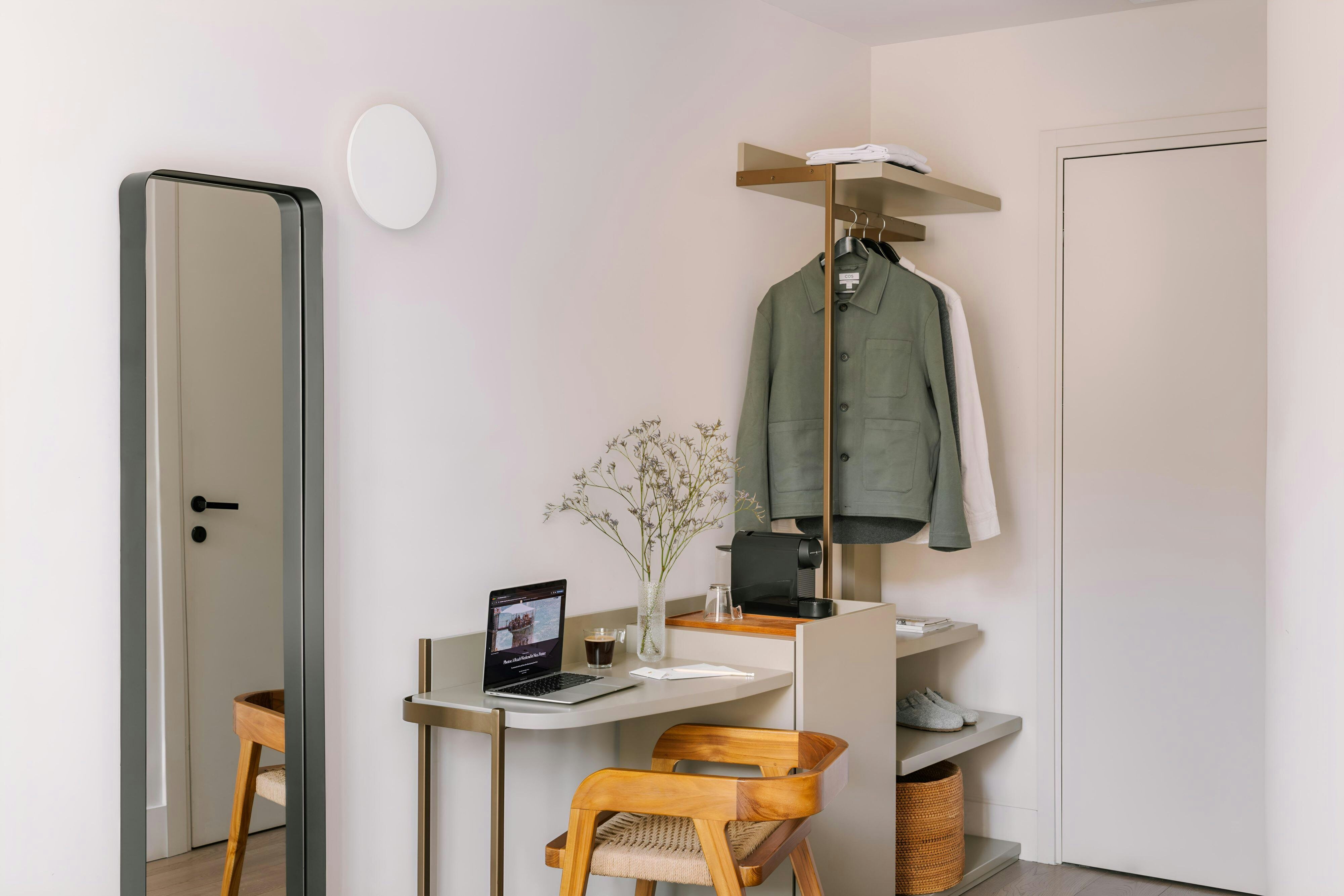 Yelo Jean Médecin Hotel, Sonder by null