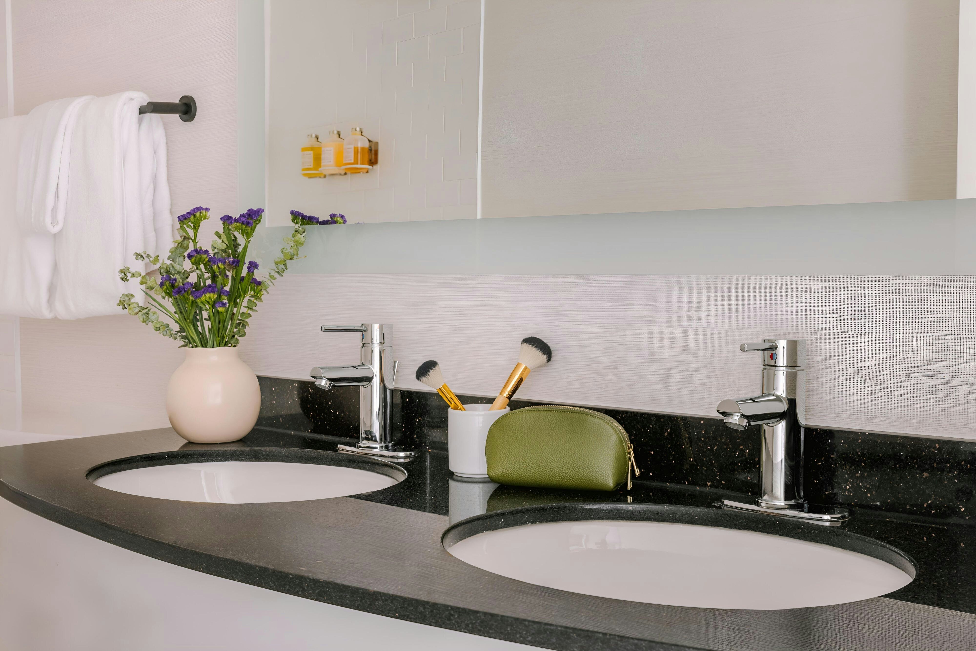 The Sunset Hotel West End by null