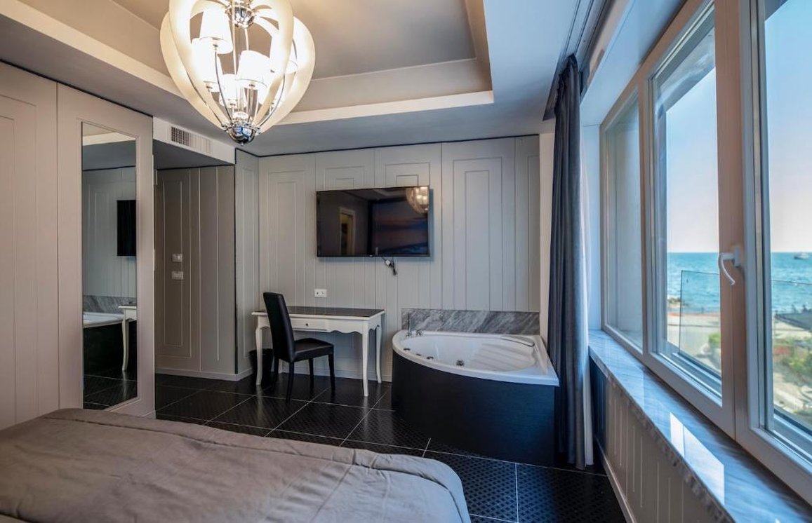 Partenope Relais by null