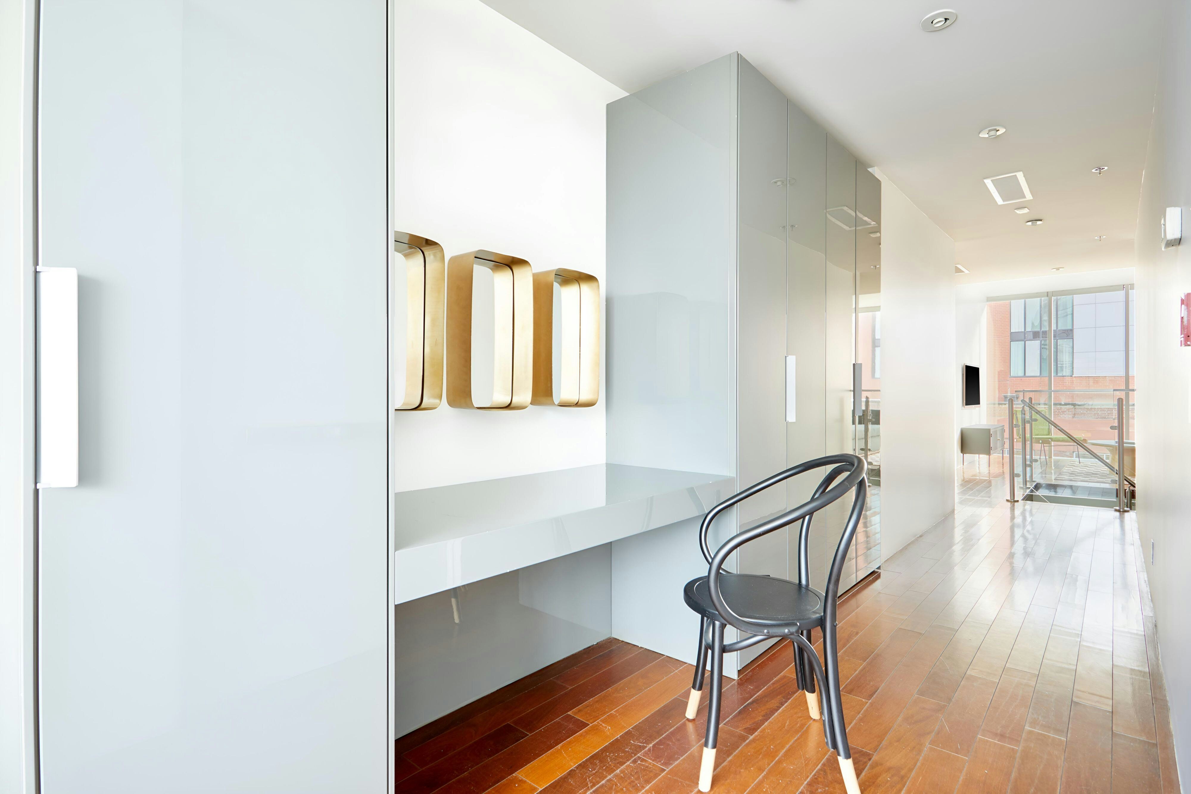 The Slate Hotel Downtown, Sonder by null