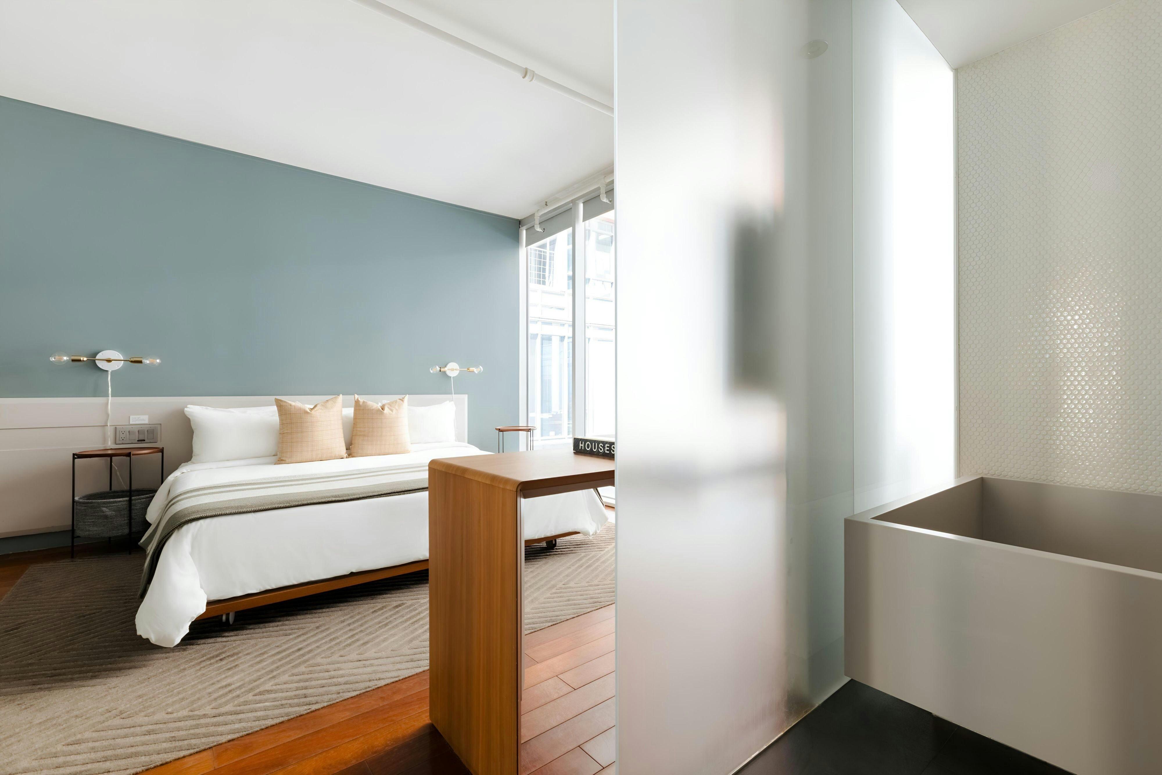 The Slate Hotel Downtown, Sonder by null