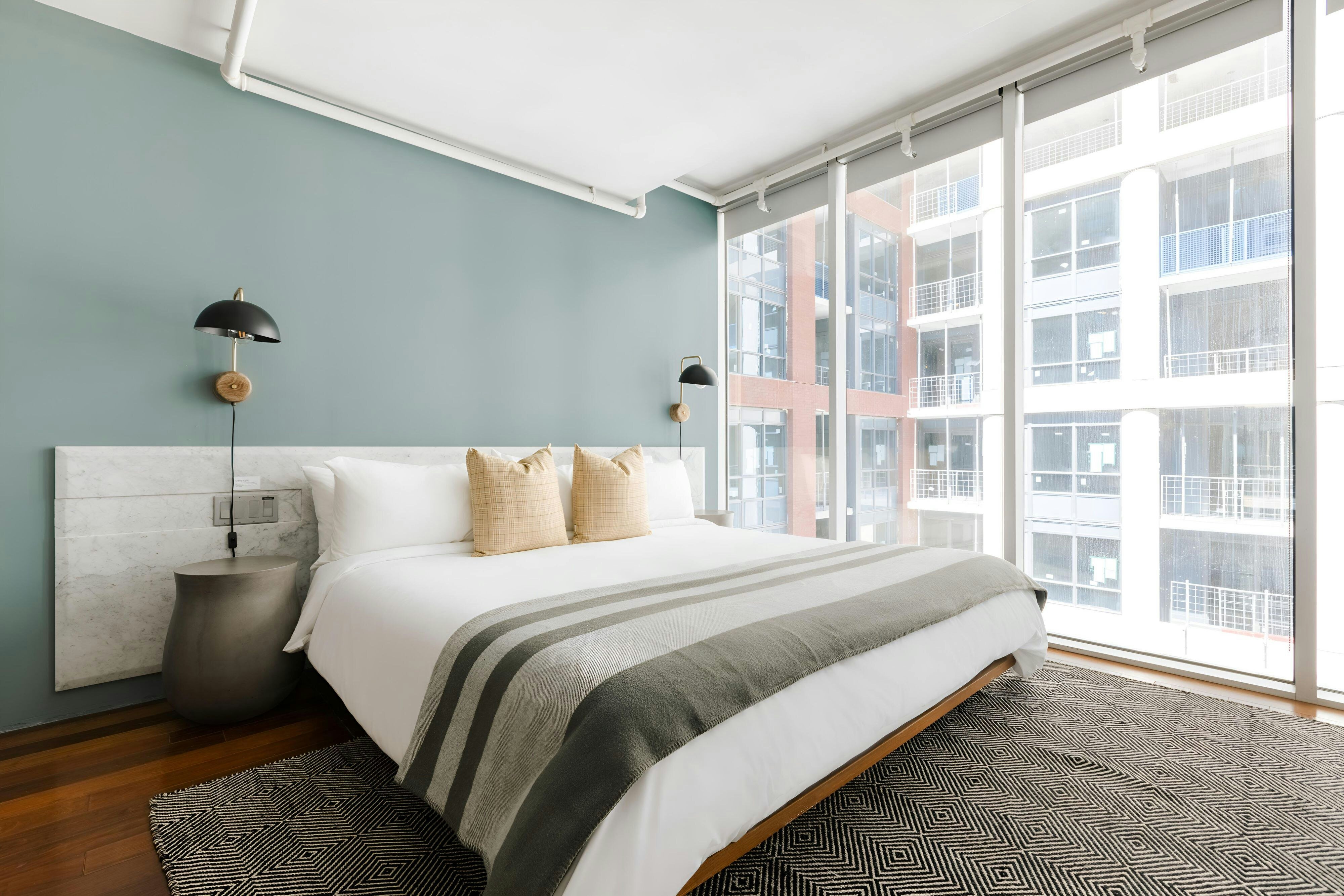 The Slate Hotel Downtown, Sonder by null
