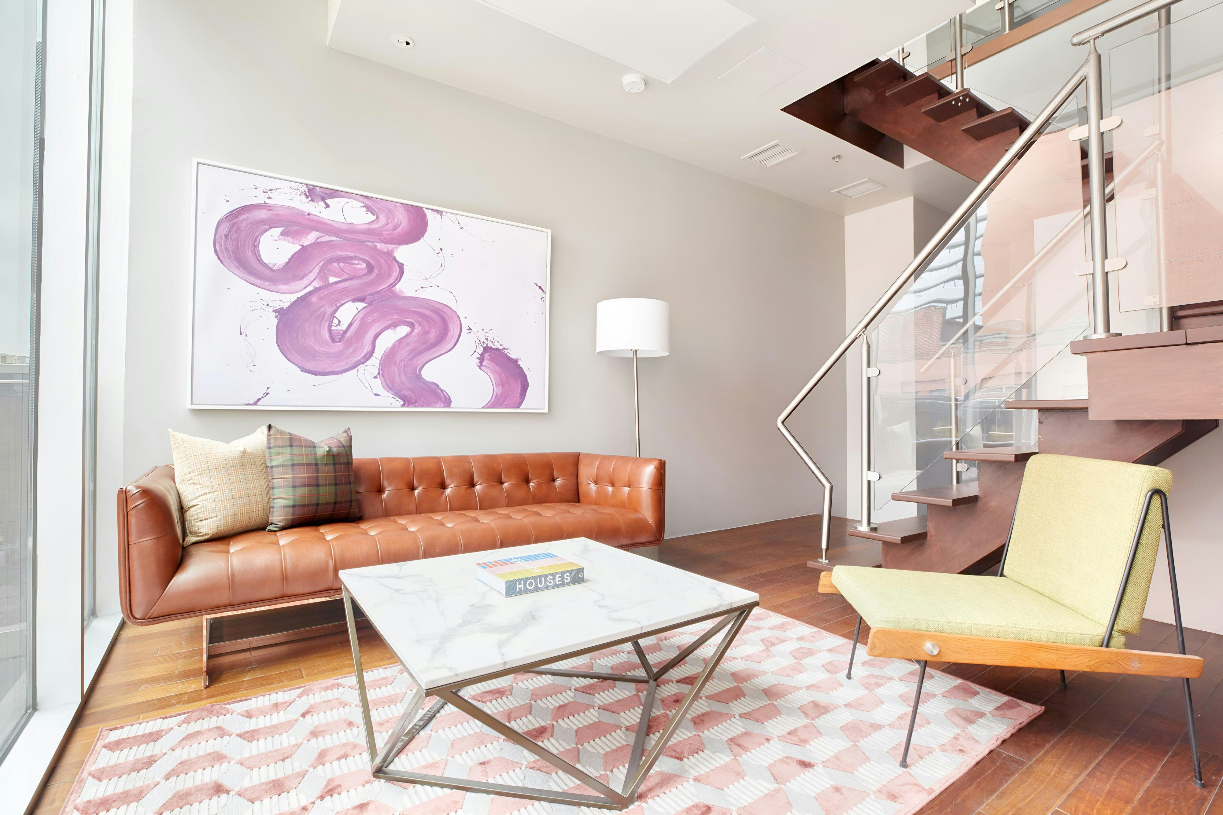 The Slate Hotel Downtown, Sonder by null