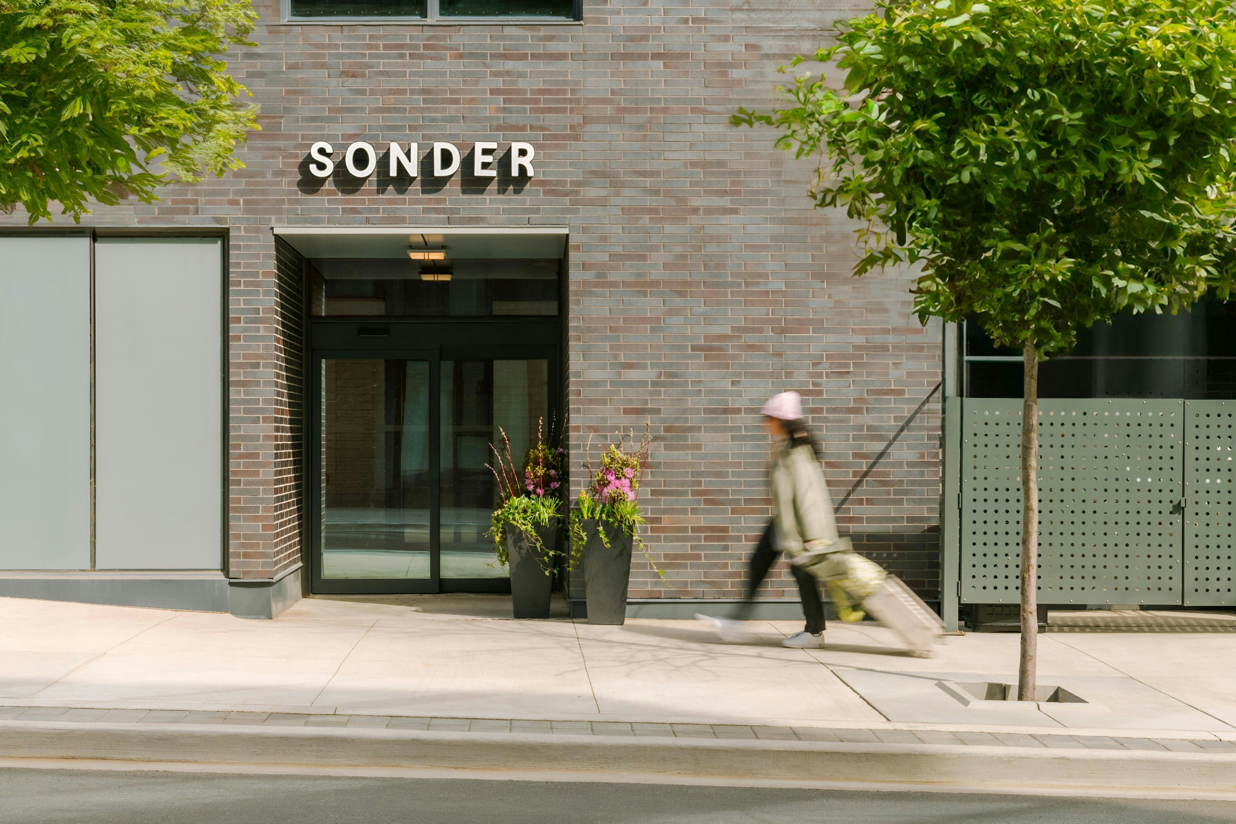 Sonder Artesa Apartments West Queen West by null