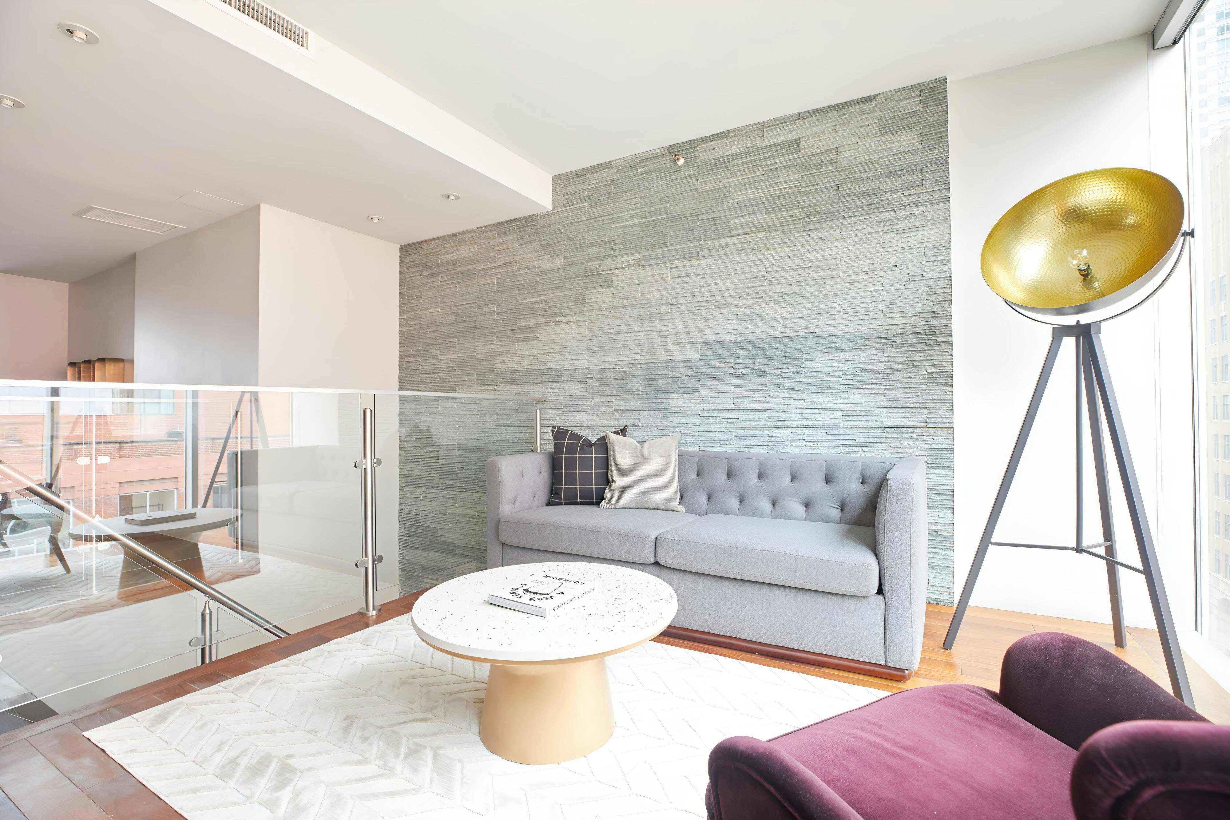 The Slate Hotel Downtown, Sonder by null