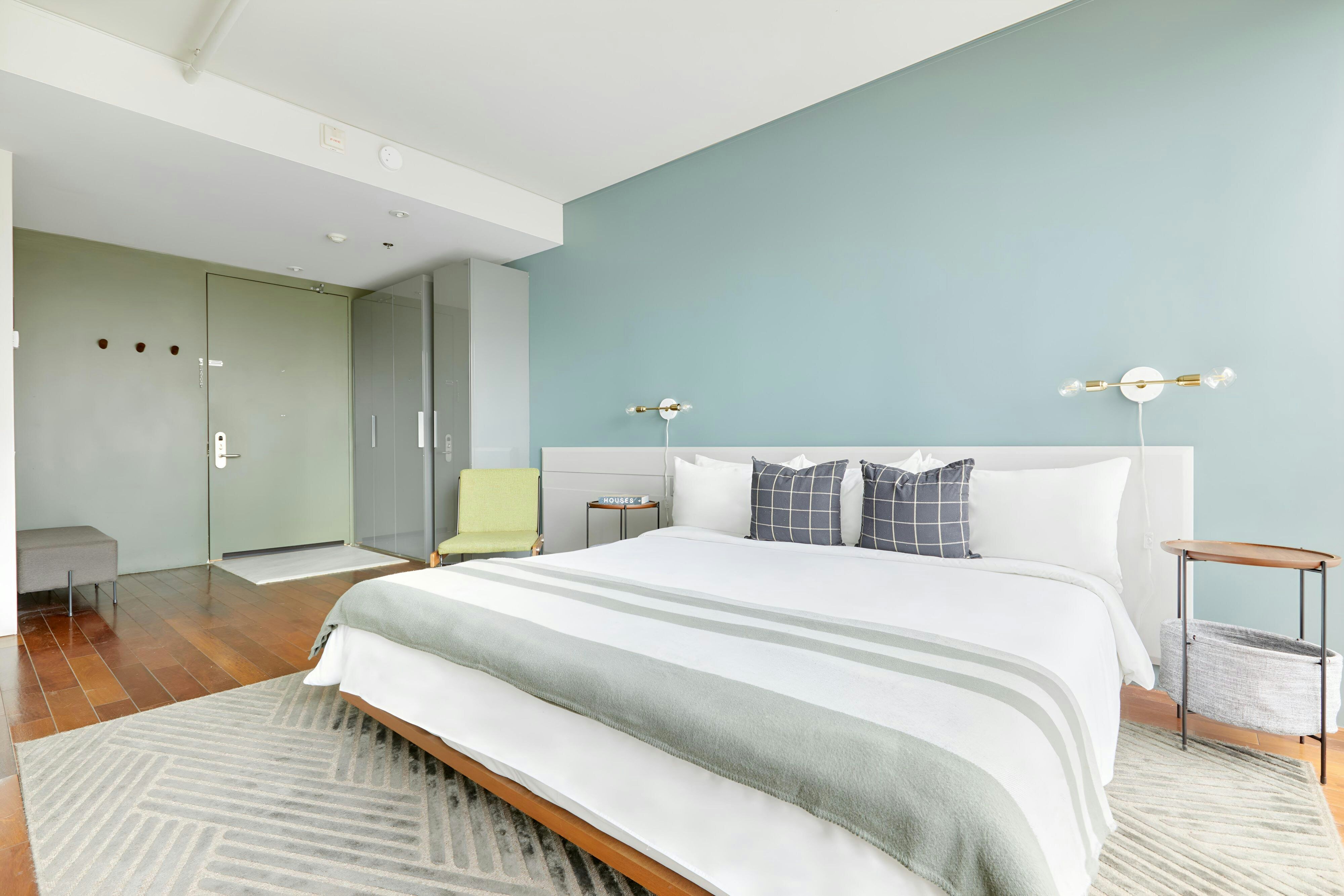 The Slate Hotel Downtown, Sonder by null