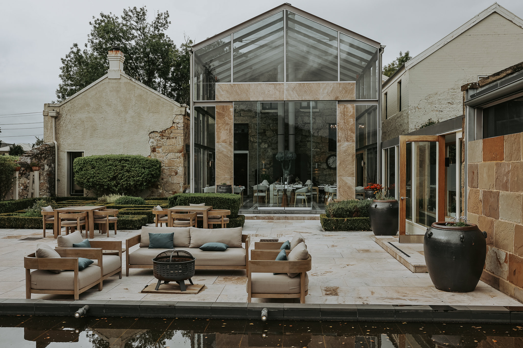 Islington Hotel by null