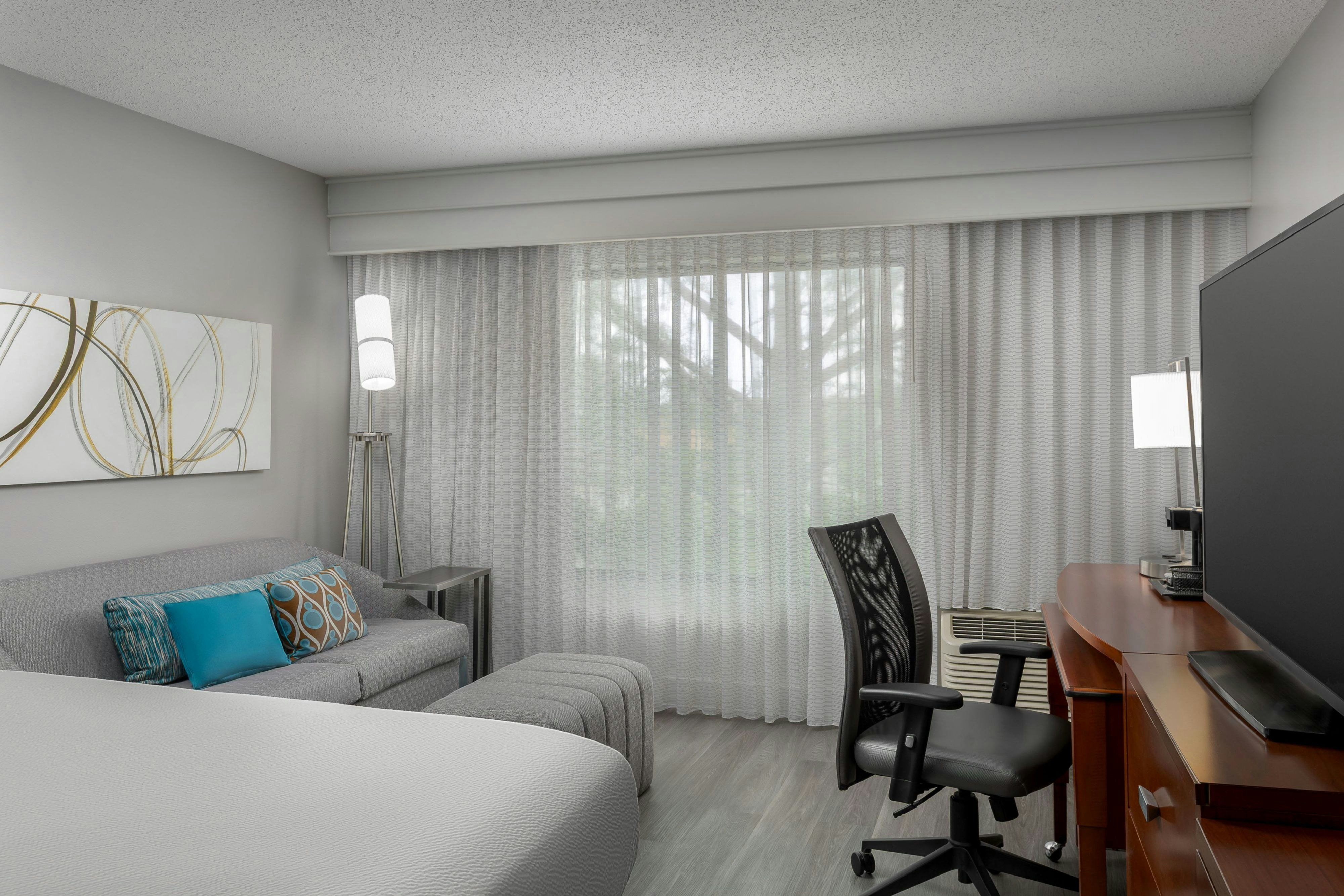 Courtyard by Marriott Houston Rice University by null