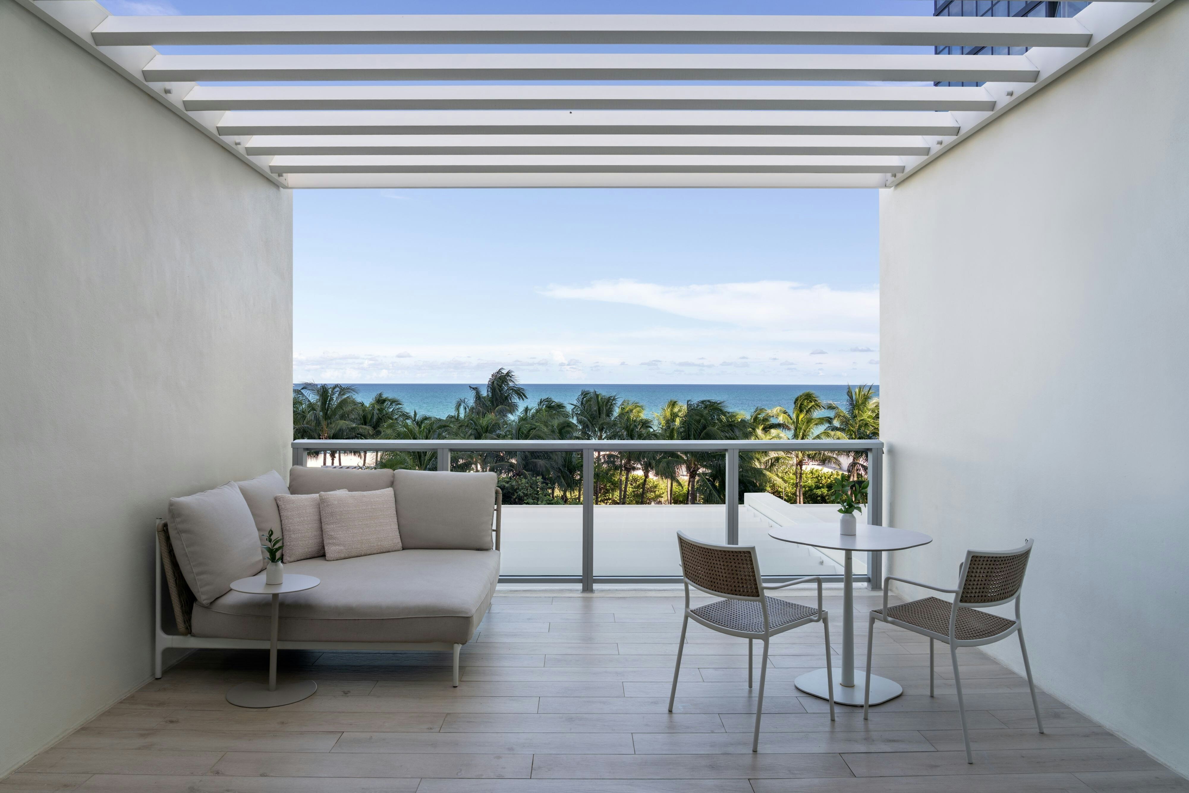 W South Beach by null