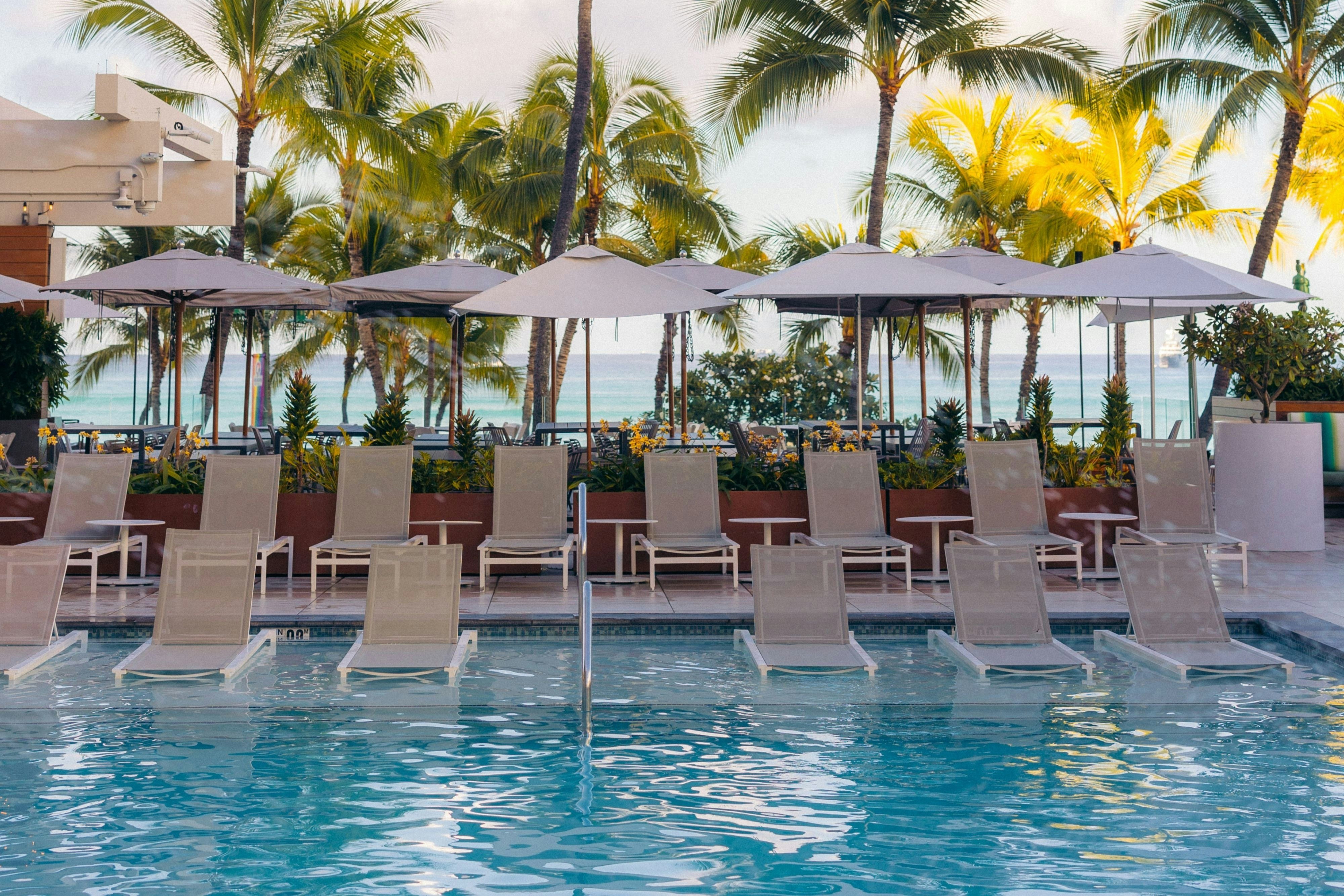 Waikiki Beach Marriott Resort & Spa by null