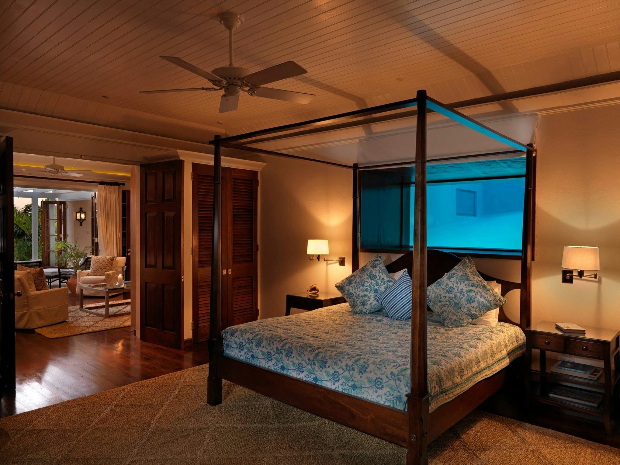 Round Hill Hotel and Villas by null