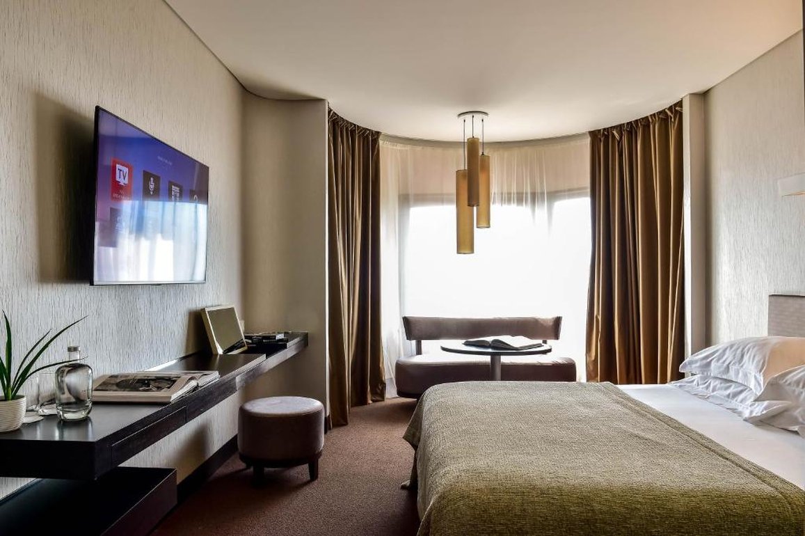 Porto Palácio Hotel by The Editory photo 3