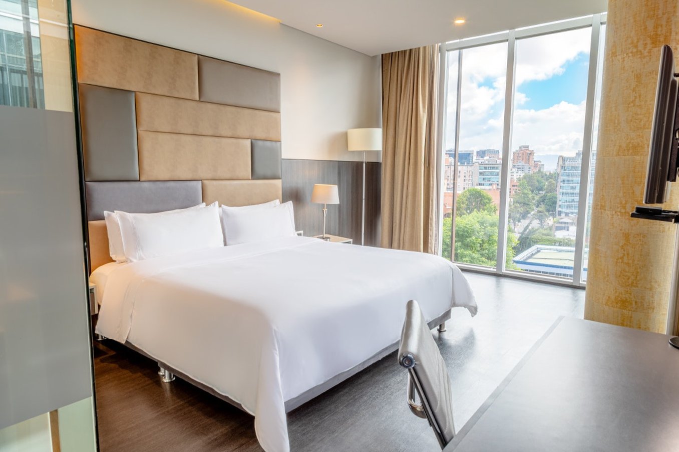 Sofitel Bogota Victoria Regia, Zona Rosa