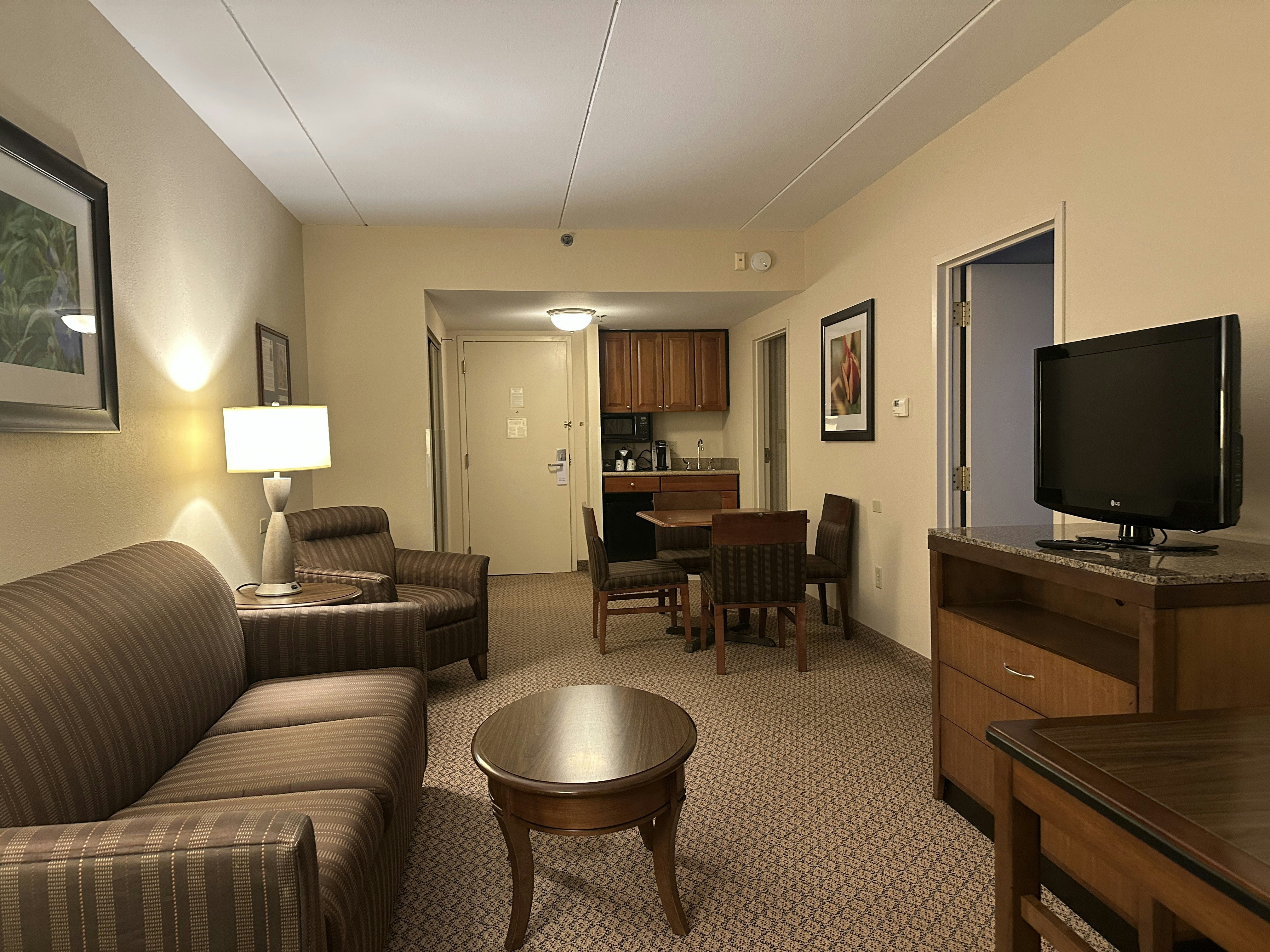 Arnot Grand Hotel & Suites photo 6
