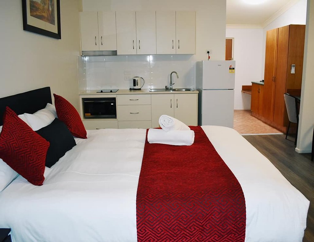 EMERALD EXPLORERS INN photo 8