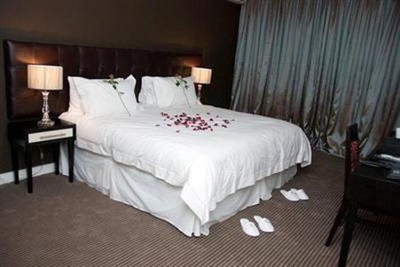 Ascot Hotel by null