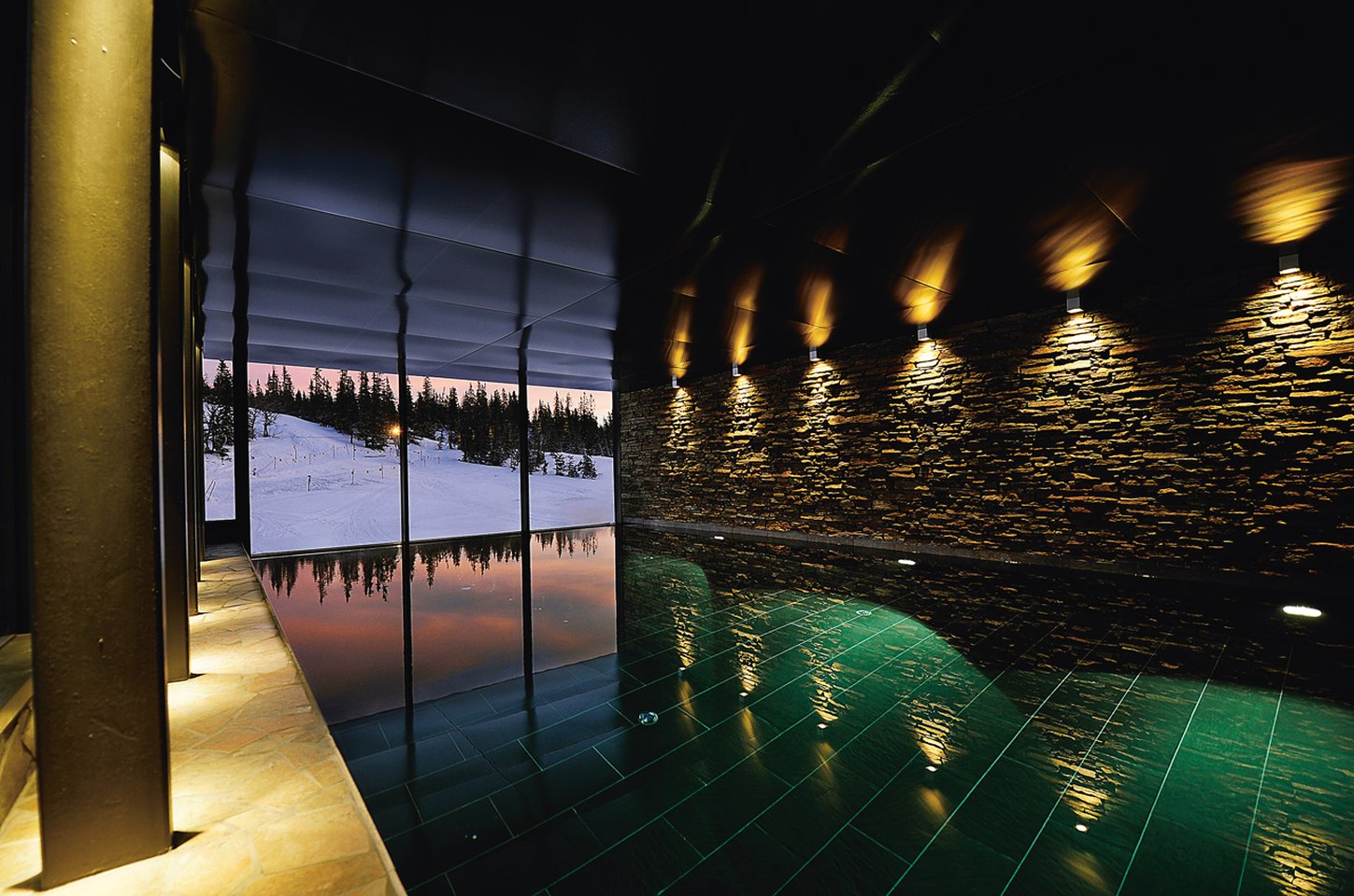 Copperhill Mountain Lodge by null
