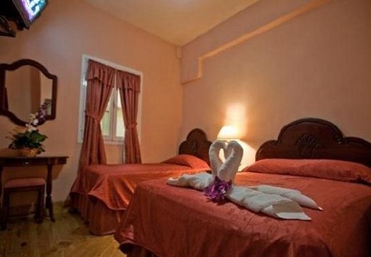Hotel Discovery by null