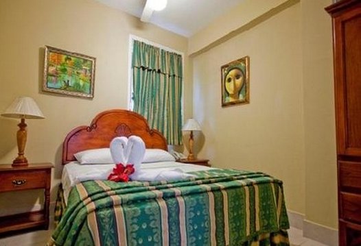 Hotel Discovery by null