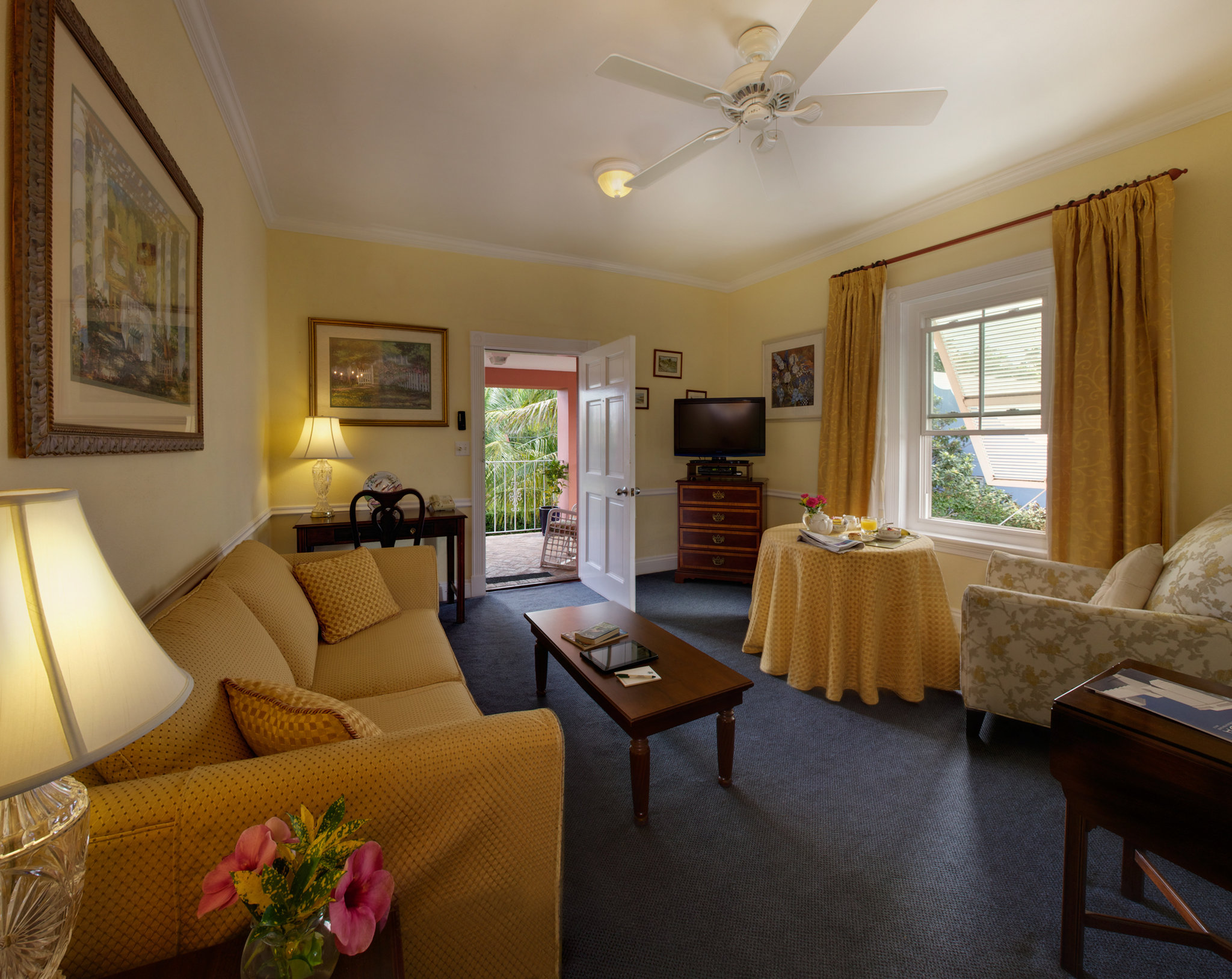 Royal Palms Hotel by null