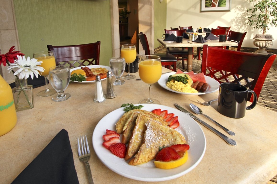 Holiday Inn Santa ANA-Orange Co. by null