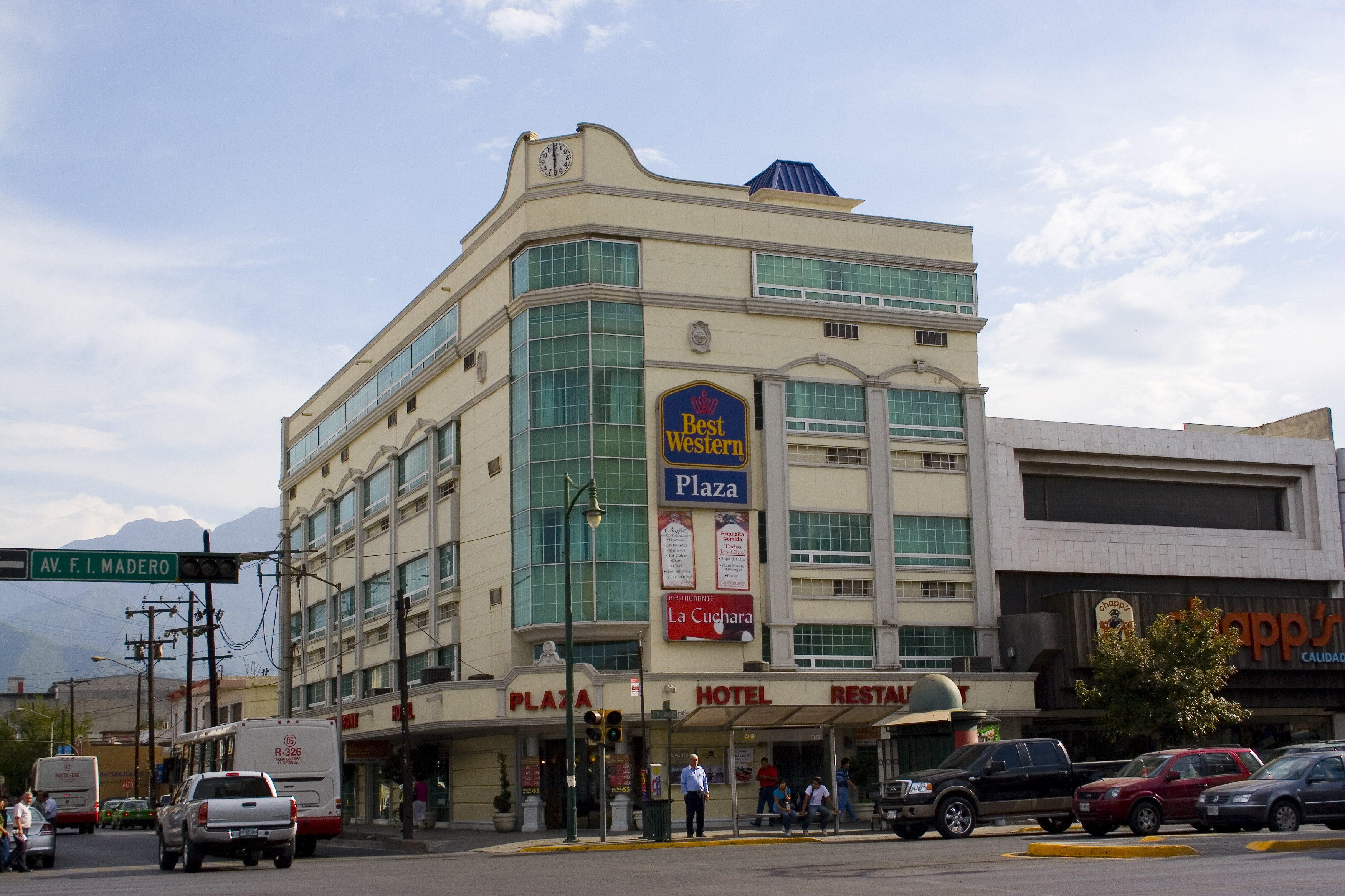 Hotel Plaza Calzada image