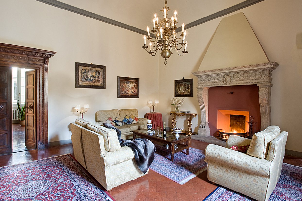 Palazzo Magnani Feroni by null