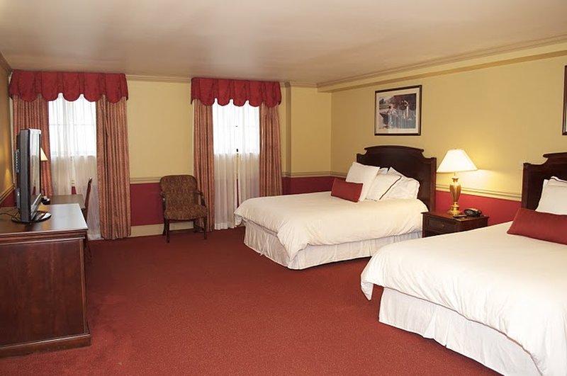 Roberts Riverwalk Hotel by null