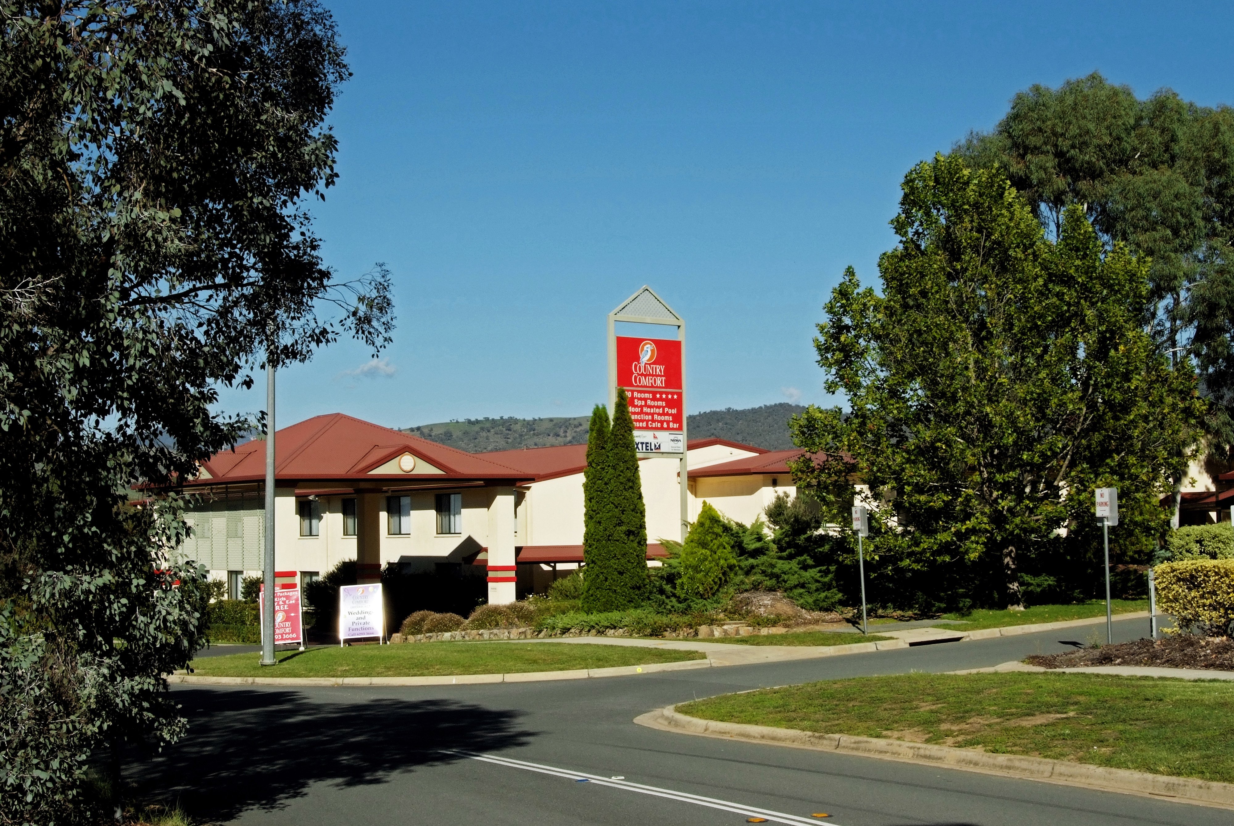 Alpha Hotel Canberra by null