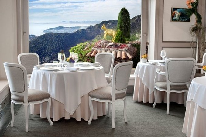 Hôtel Château de La Chèvre d’Or by null