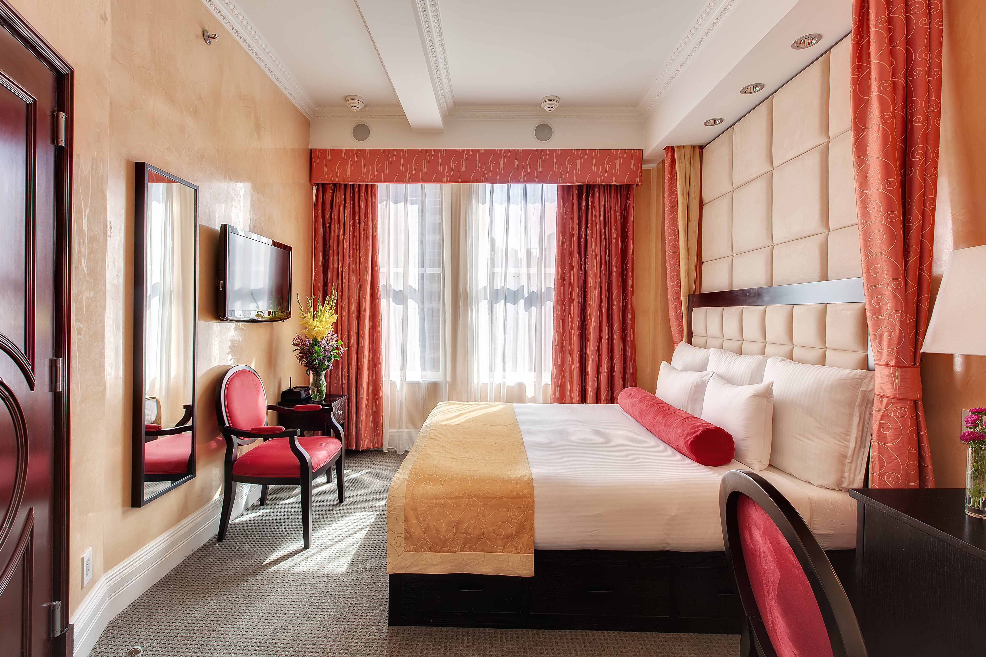 Flatiron Hotel, Sonder by null