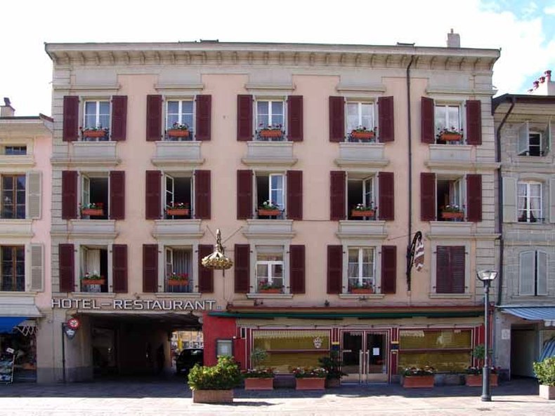 Hôtel de la Couronne by null
