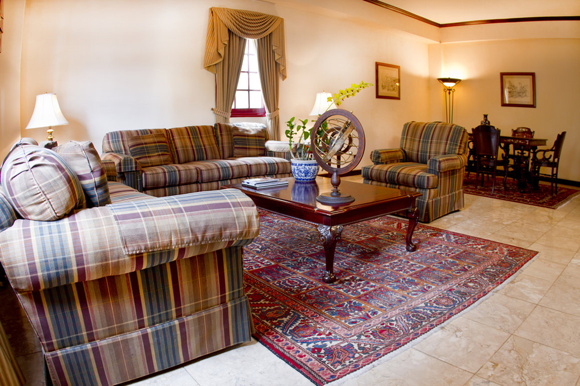 Hotel DeVille by null