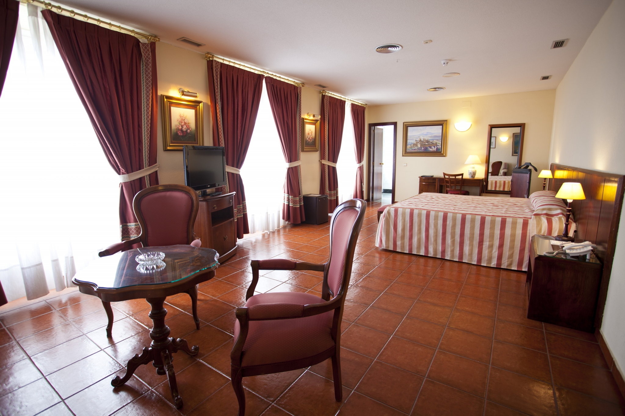 Hotel Florida - San Lorenzo de El Escorial by null