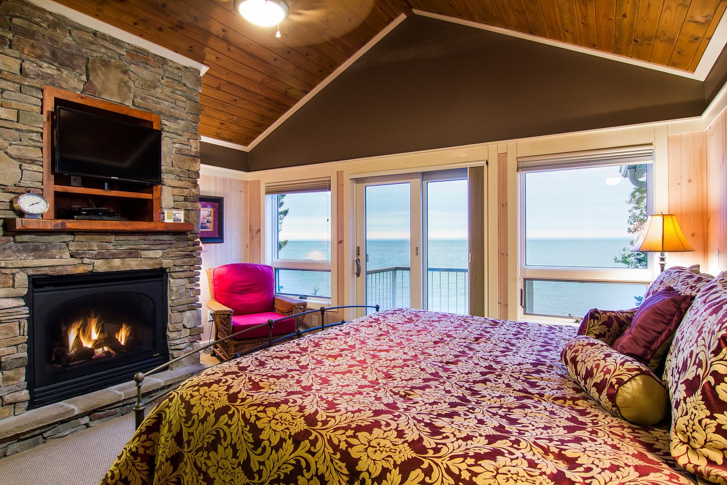 Larsmont Cottages on Lake Superior by null