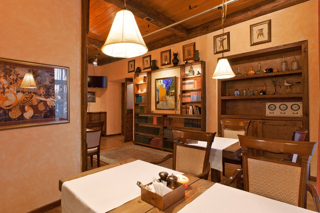 Alexander House by null