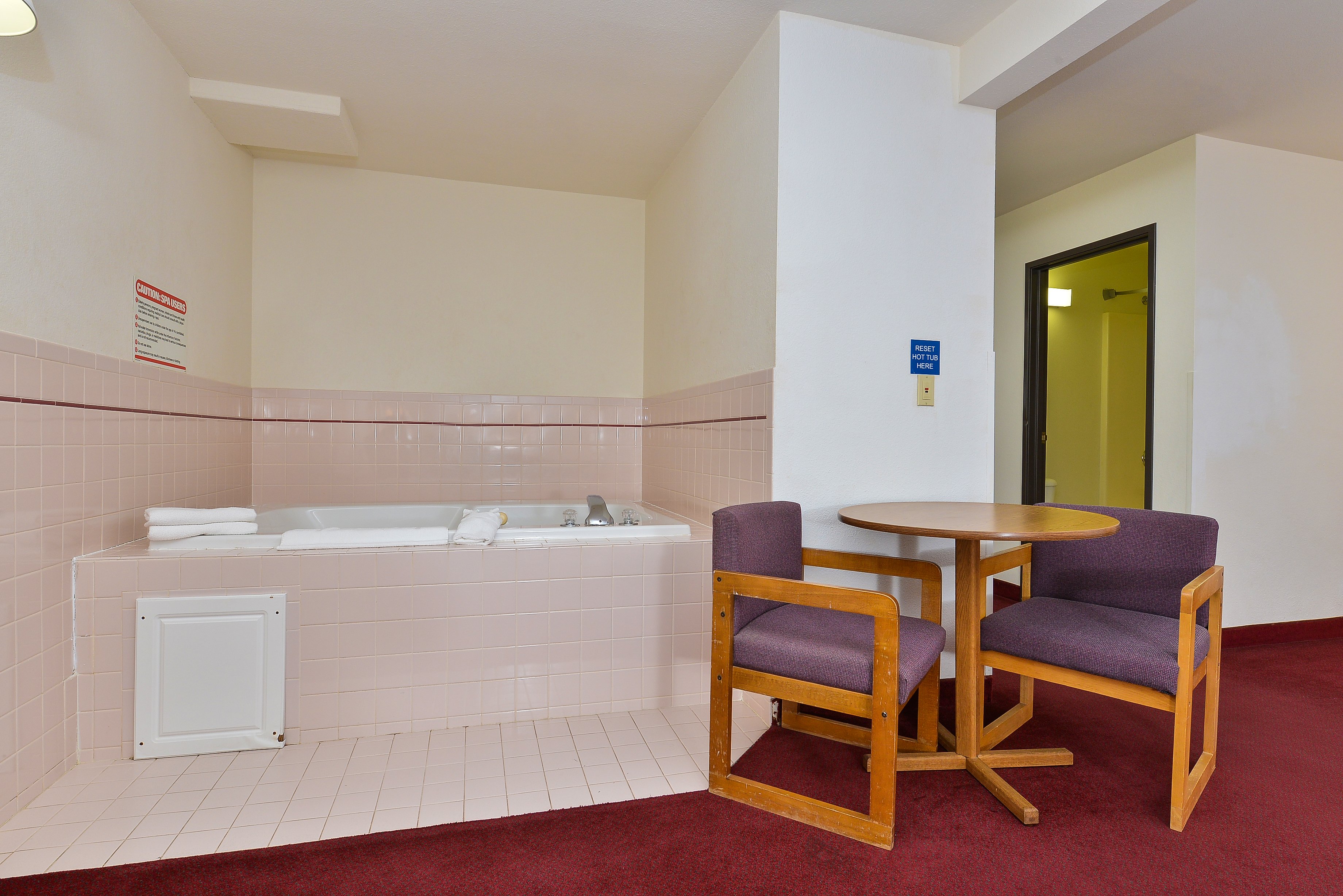 Americas Best Value Inn Birch Run photo 5