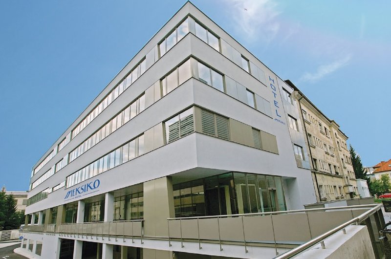 Hotel Meksiko by null