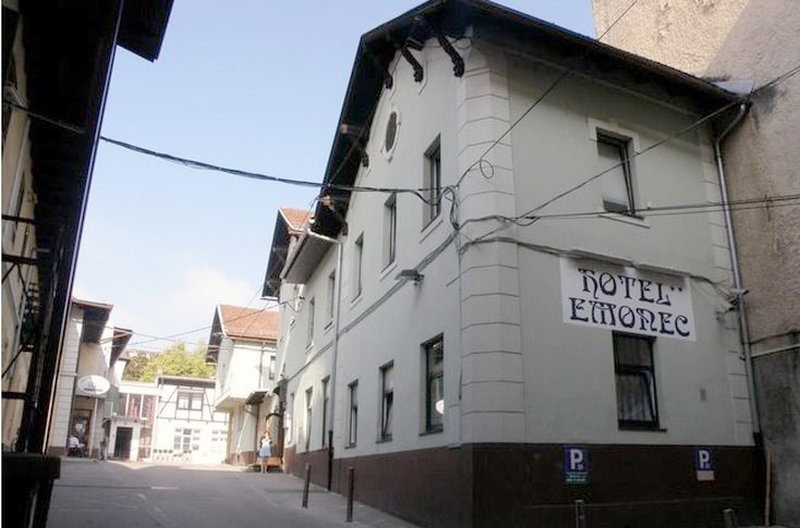 Hotel Emonec by null