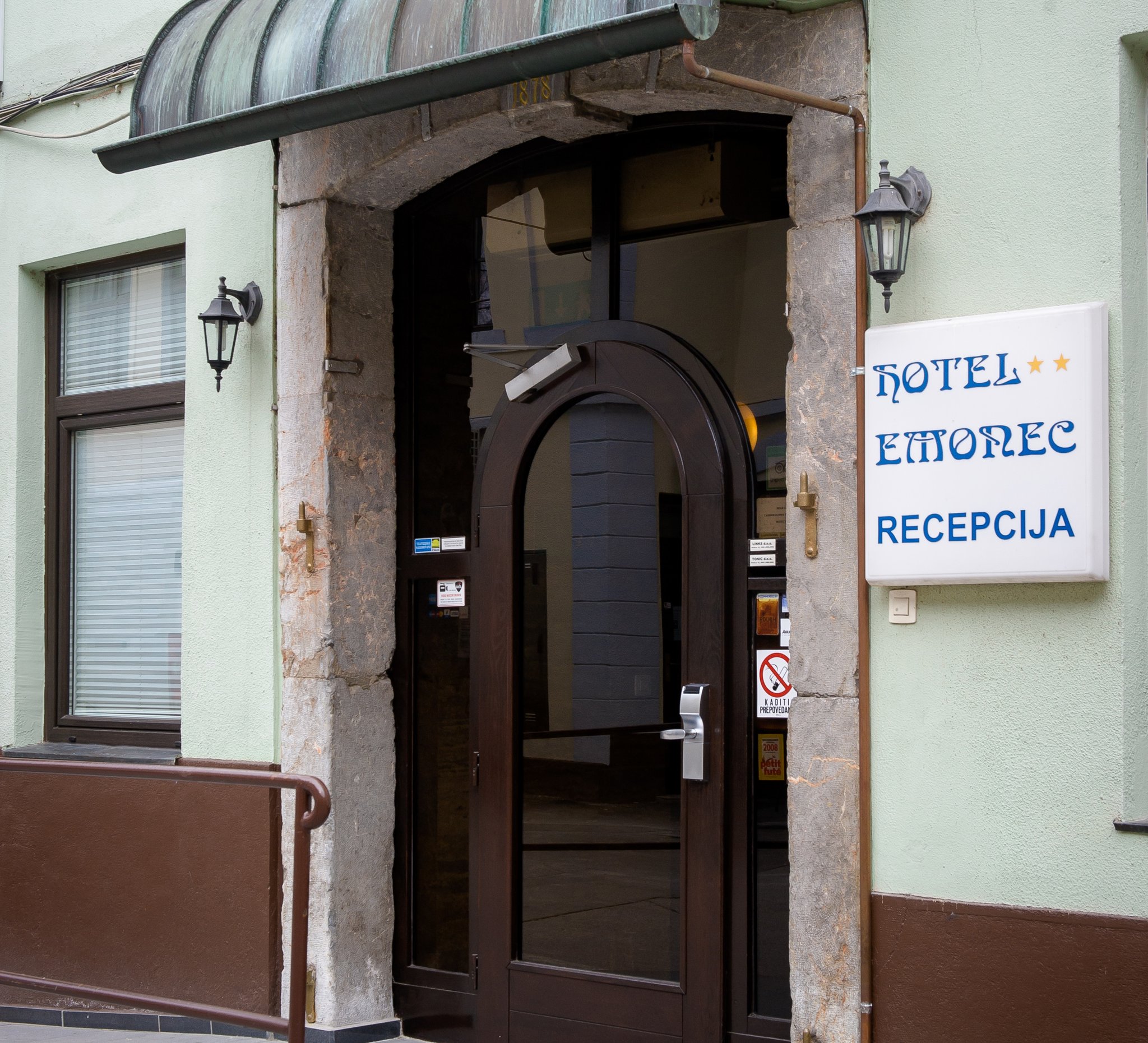 Hotel Emonec by null